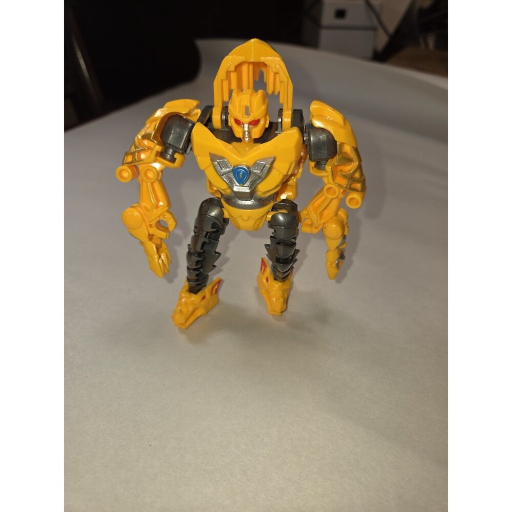 Midwood Brands Yellow Transforming Robot Action Figure 4" Toy Family Dollar KO